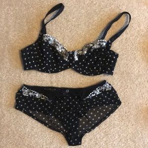 38c Felina bra with large panties lingerie set